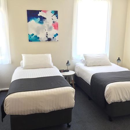 Trc Hotel Лонсестън Екстериор снимка