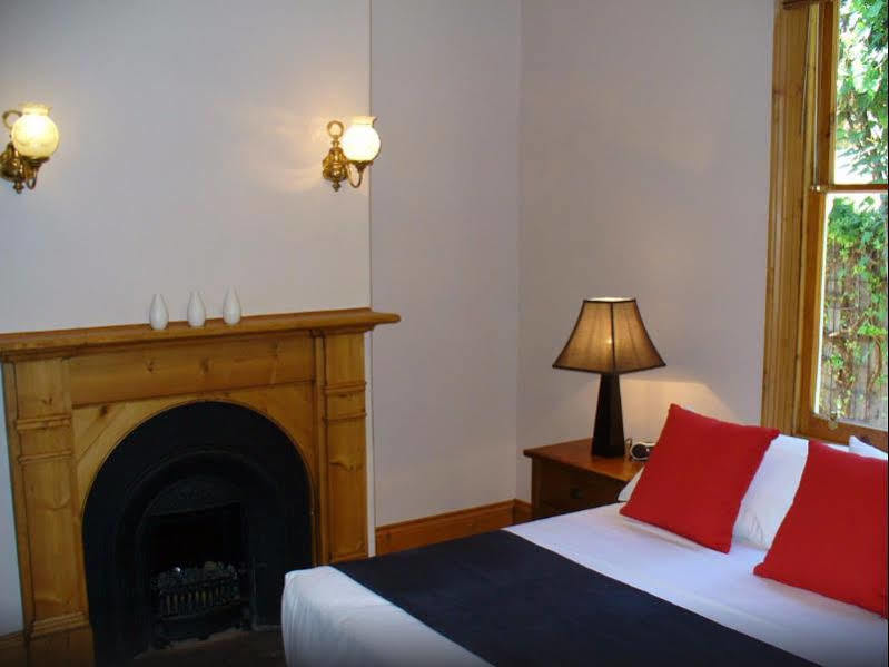 Trc Hotel Лонсестън Екстериор снимка