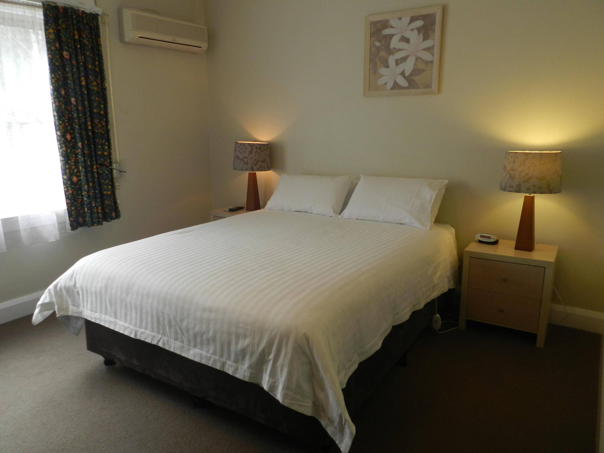 Trc Hotel Лонсестън Екстериор снимка