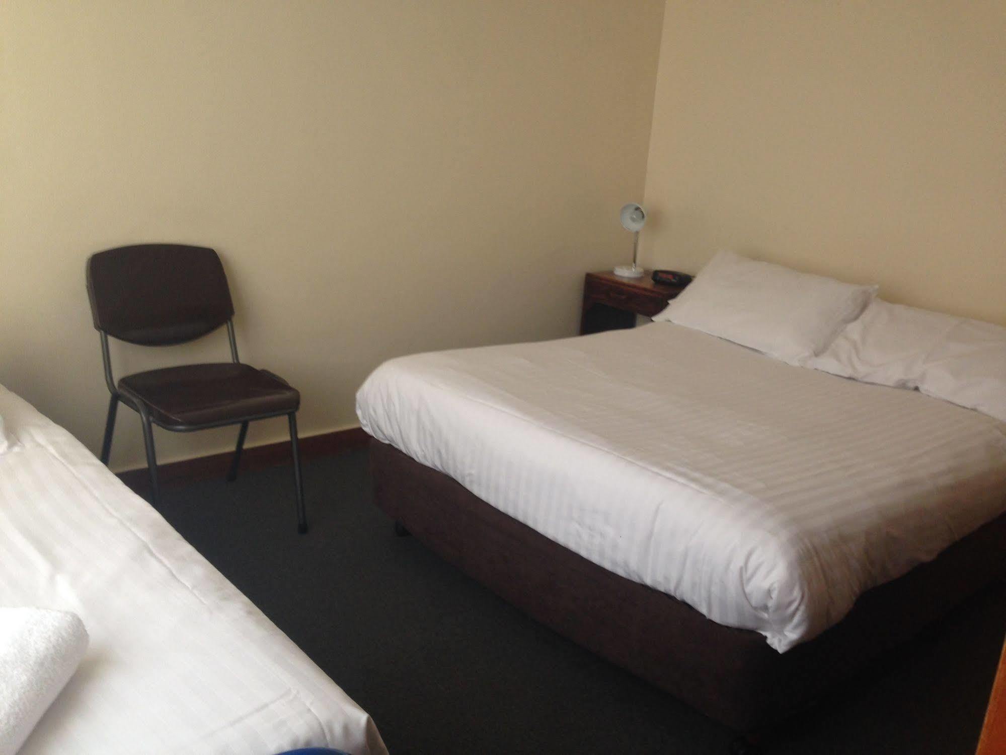 Trc Hotel Лонсестън Екстериор снимка