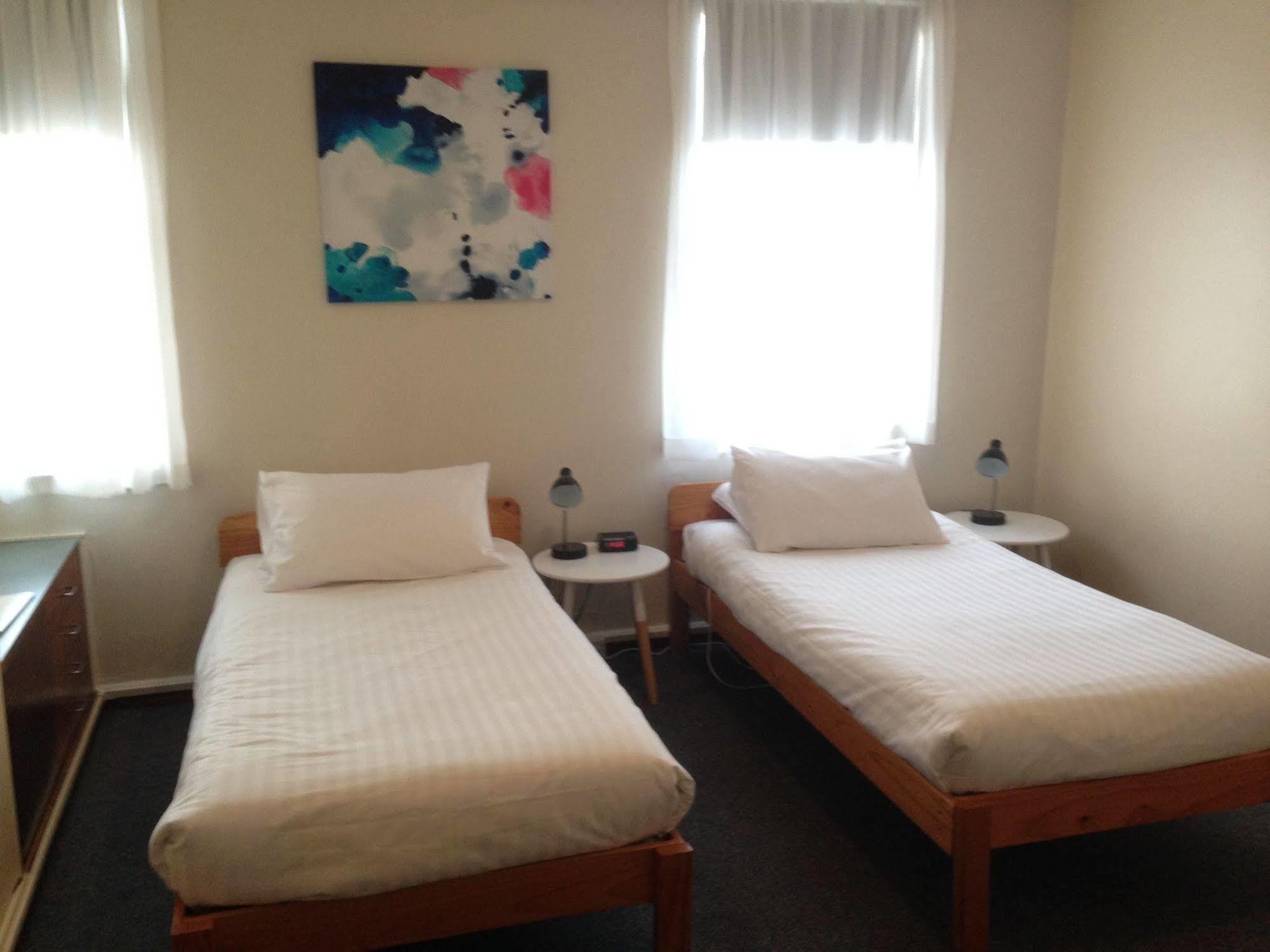 Trc Hotel Лонсестън Екстериор снимка