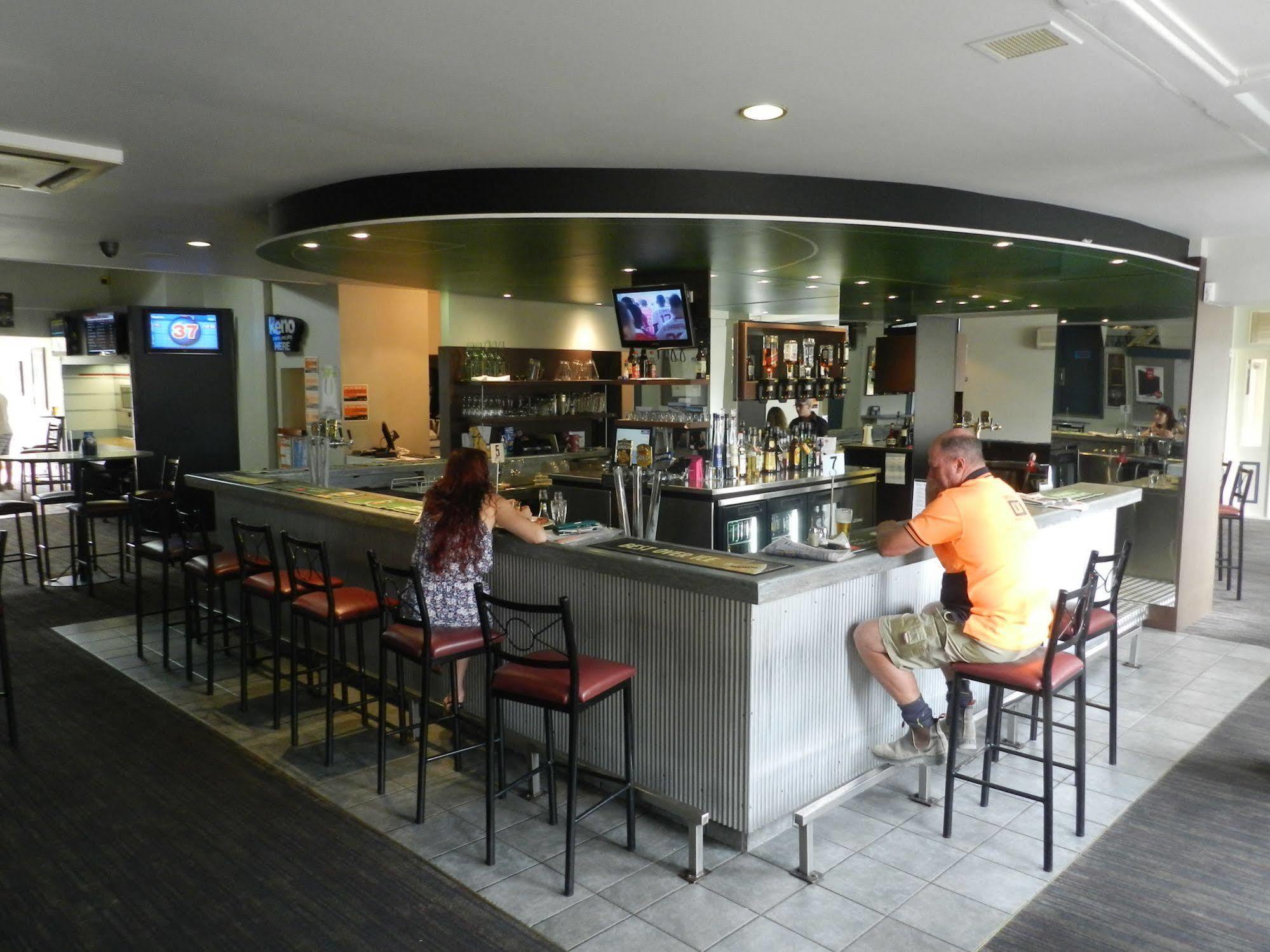 Trc Hotel Лонсестън Екстериор снимка